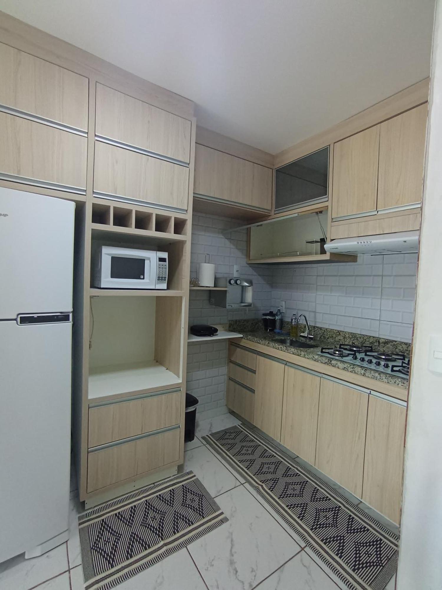 Confortavel Apto De 2 Quartos - Lagoa Quente *