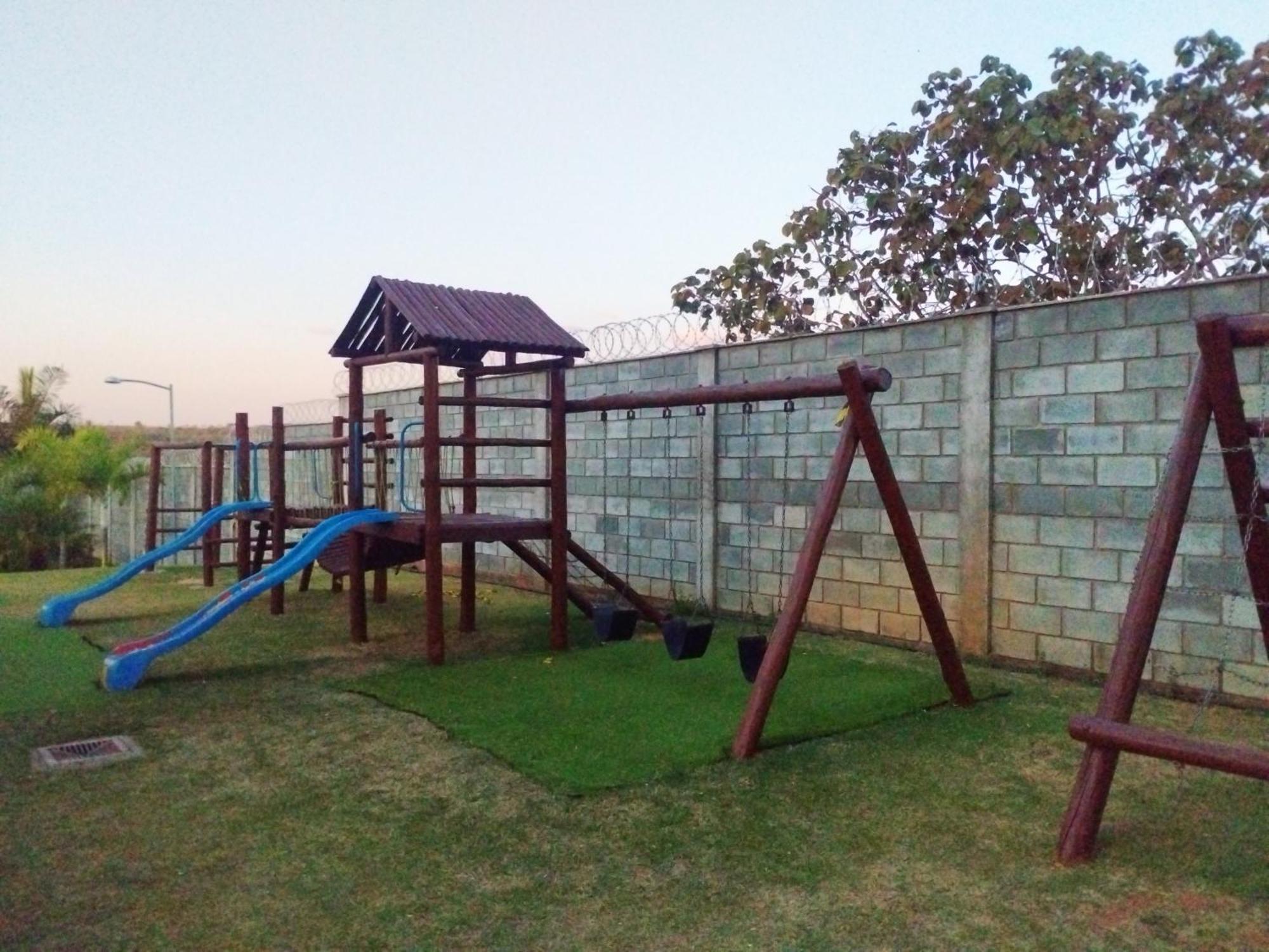 Apartamento Confortavel Apto De 2 Quartos - Lagoa Quente